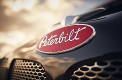 Excellence Peterbilt logo